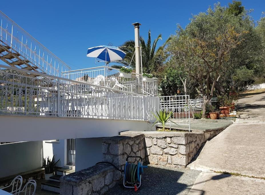 טולון Villa Elea מראה חיצוני תמונה
